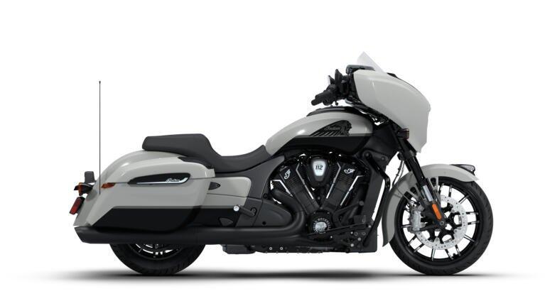 2026 Indian Motorcycle Chieftain PowerPlus Dark Horse with 112 and PowerBand Audio Package