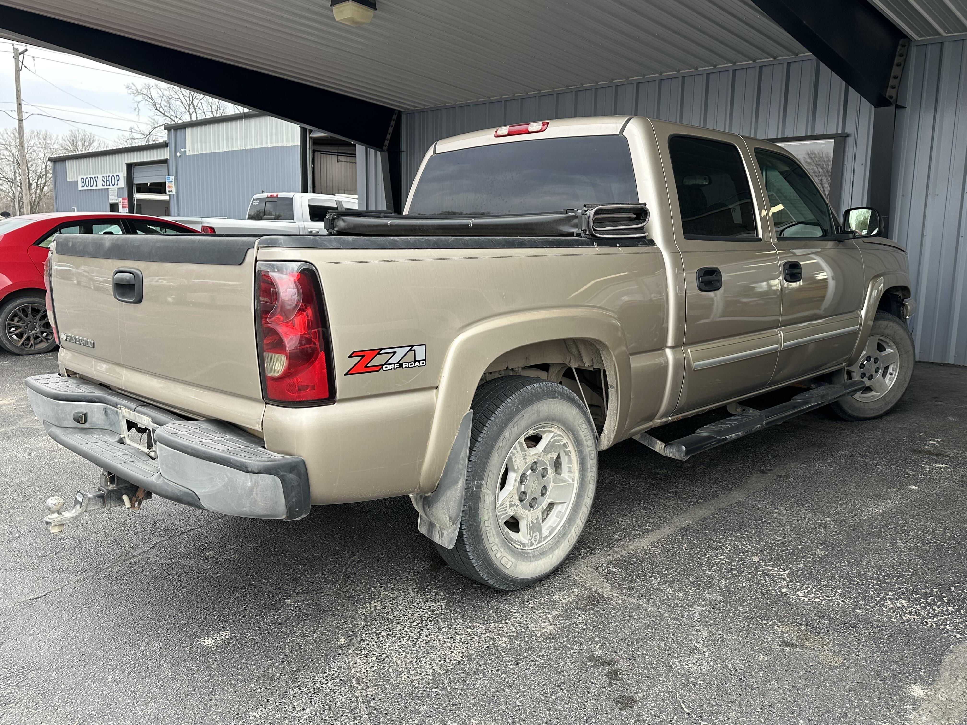 Used 2006 Chevrolet Silverado 1500 LT2 with VIN 2GCEK13T261105230 for sale in Chanute, KS
