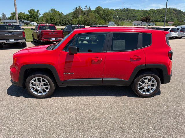 Used 2023 Jeep Renegade Latitude with VIN ZACNJDB1XPPP63516 for sale in Prairie du Chien, WI
