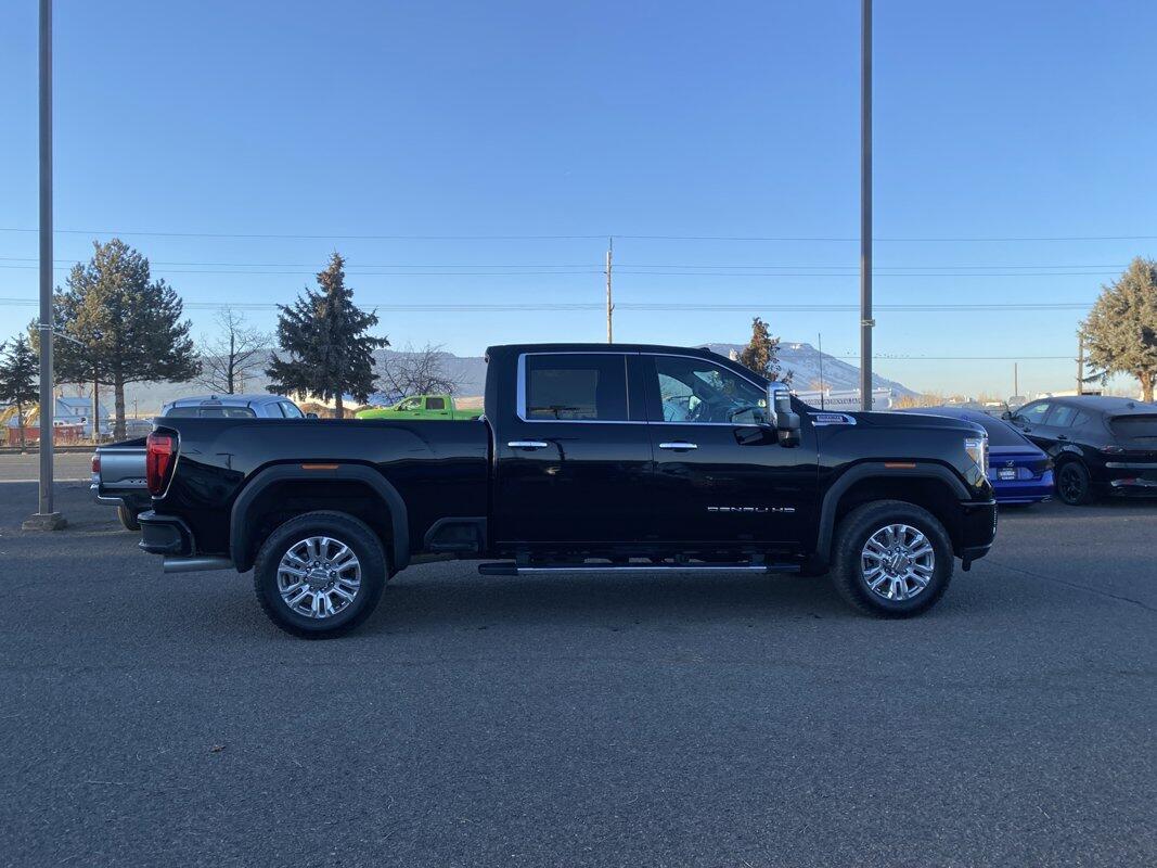 Used 2022 GMC Sierra 3500HD Denali with VIN 1GT49WEY1NF211737 for sale in Island City, OR