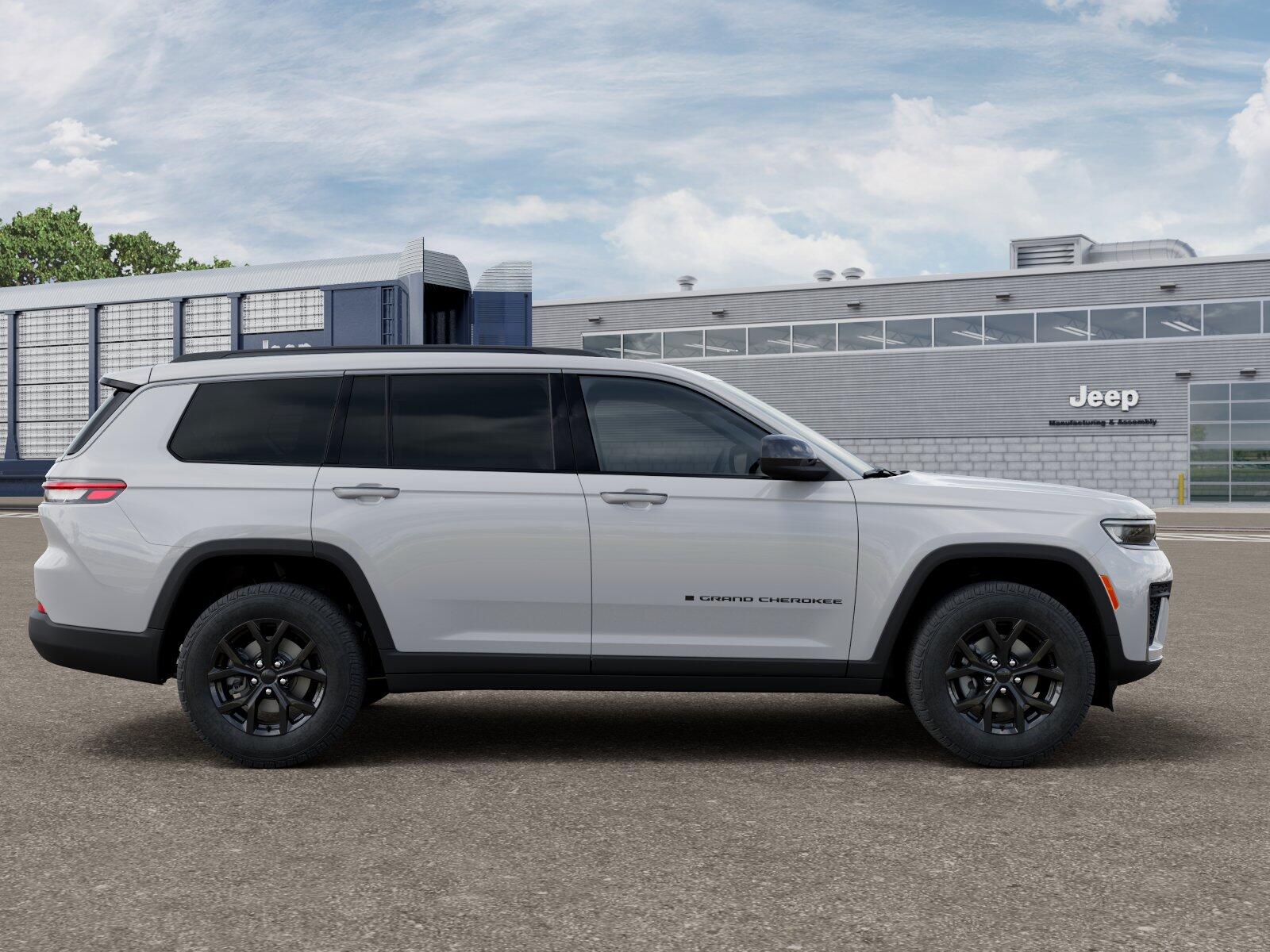 2026 Jeep Grand Cherokee L Laredo Altitude's photo