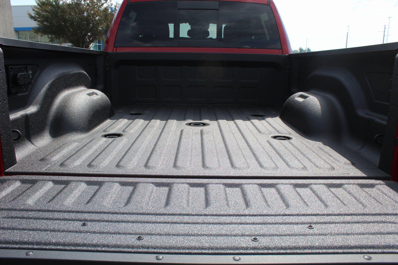 2025 RAM 2500 Big Horn - Photo 8
