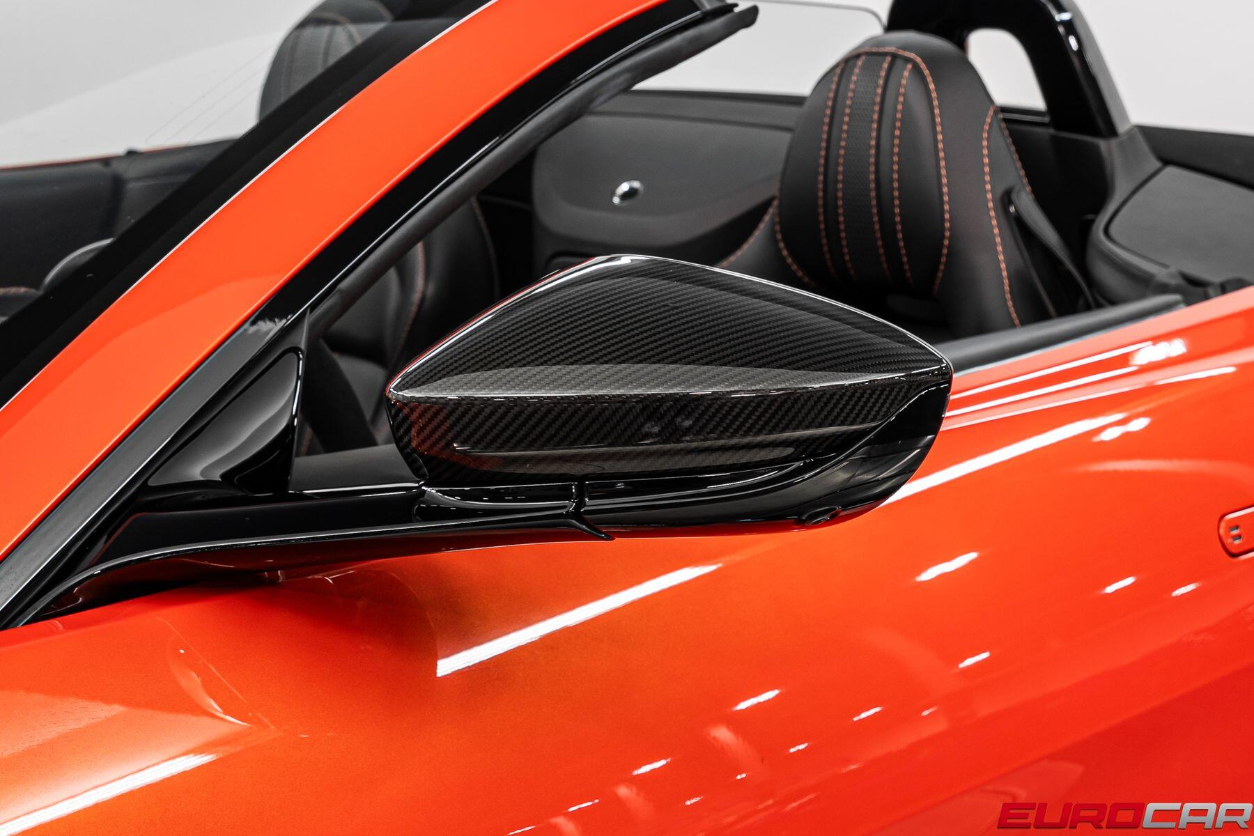 2022 Aston Martin Vantage Roadster *SPECIAL FACTORY PAINT * IMMACULATE CONDITION*Image 18