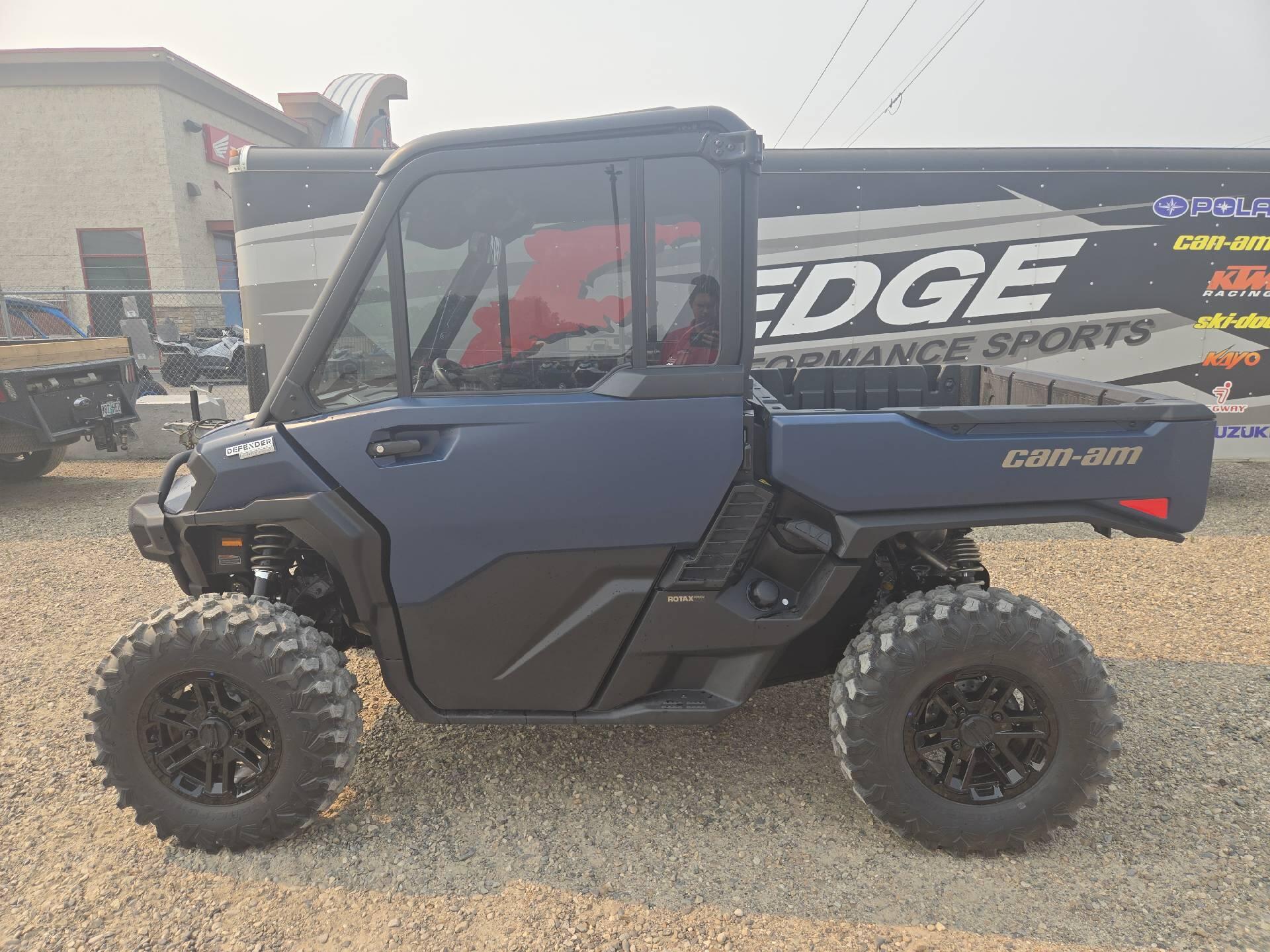 2026 Can-Am Defender Limited HD11