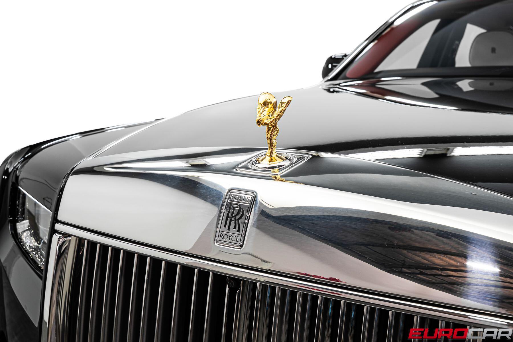 2023 Rolls-Royce Phantom EWB *CASCADE GOLD PASSENGER FASCIA*Image 11