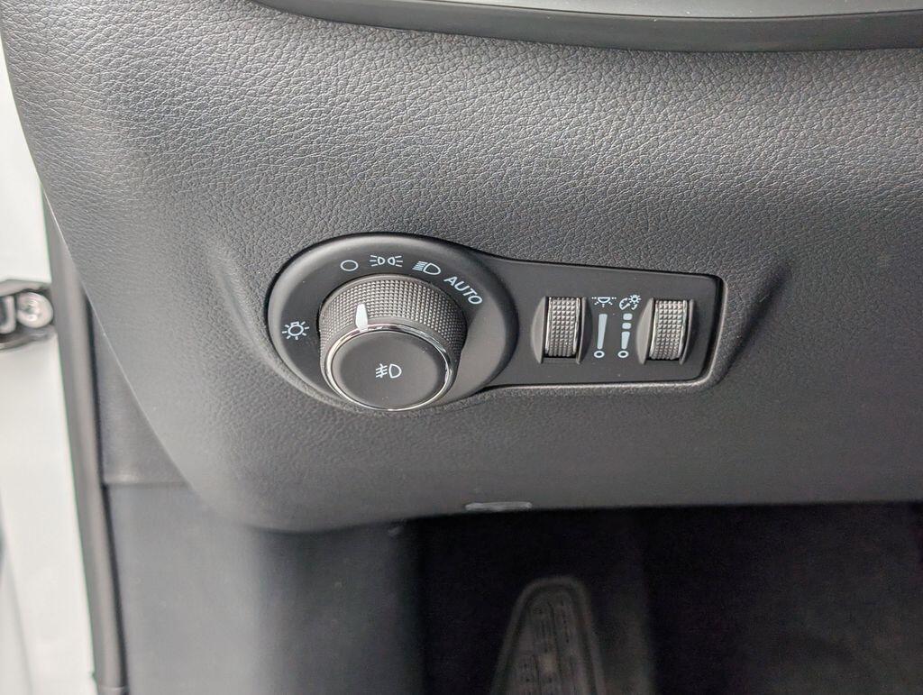 2026 Jeep Compass Limited - Photo 13