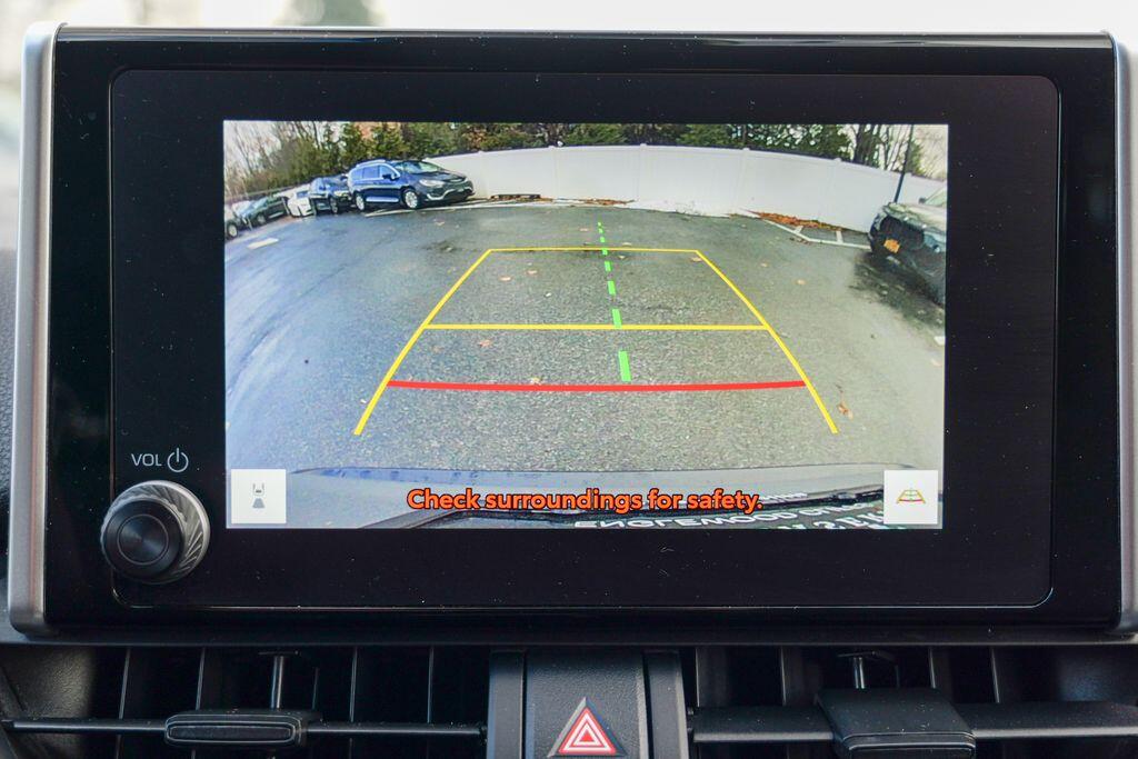 2024 Toyota RAV4 LE - Photo 49