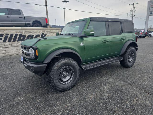 2025 Ford Bronco 4-Door Outer Banks's photo