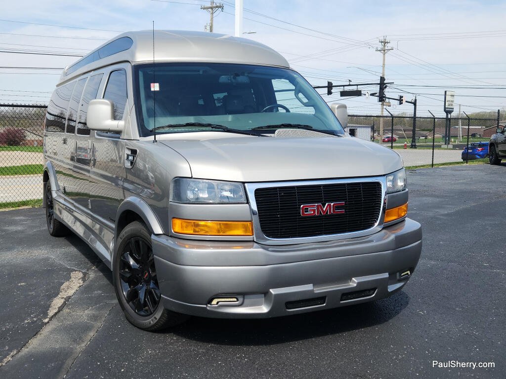2023 GMC Savana Cargo Work Van - Photo 11