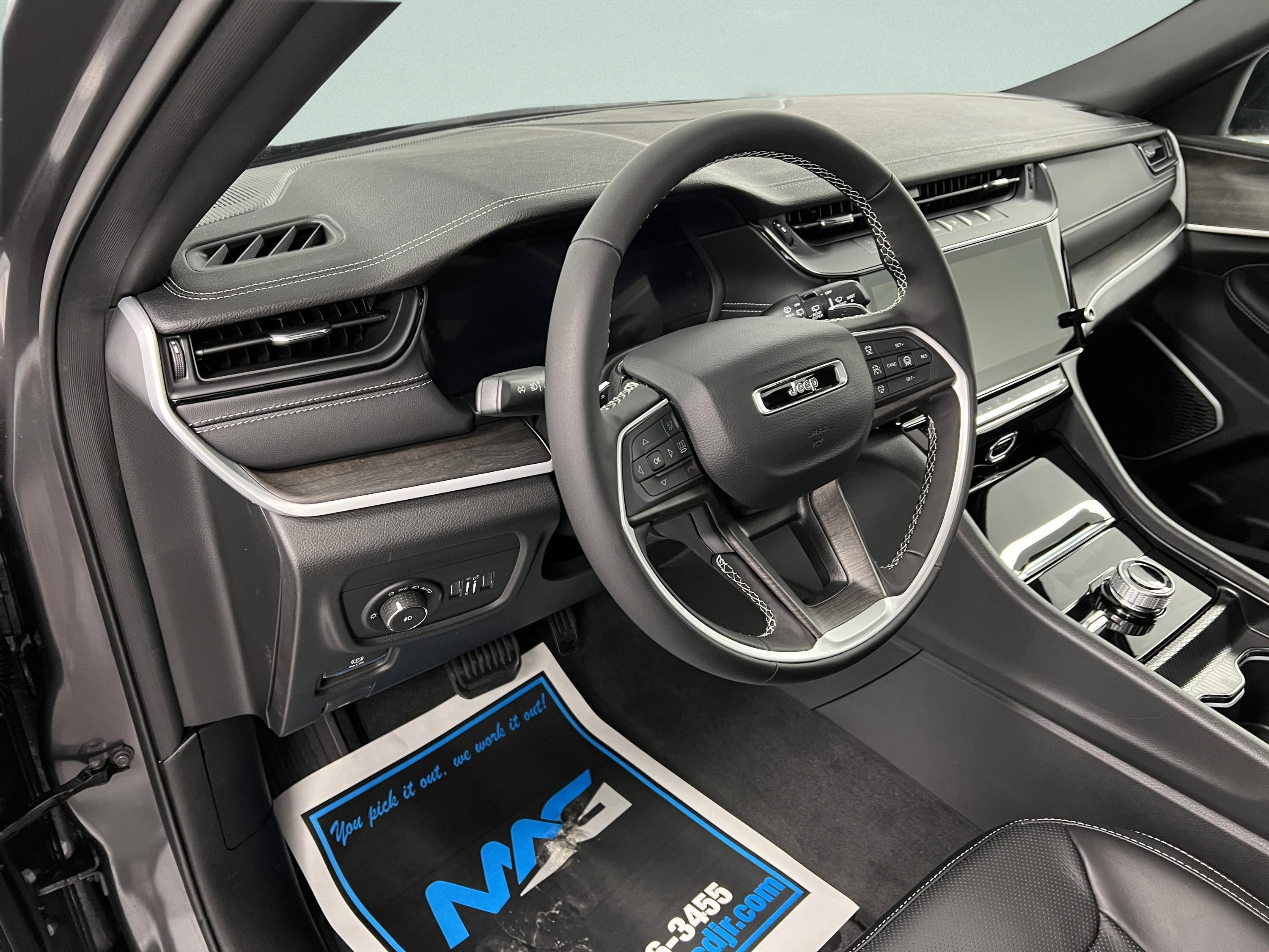 2026 Jeep Grand Cherokee Limited Reserve - Photo 13