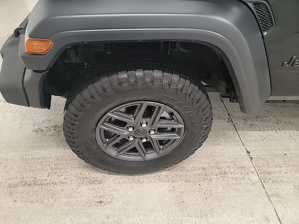 Used 2024 Jeep Wrangler 4-Door Sport S with VIN 1C4PJXDG6RW330487 for sale in Cedarburg, WI