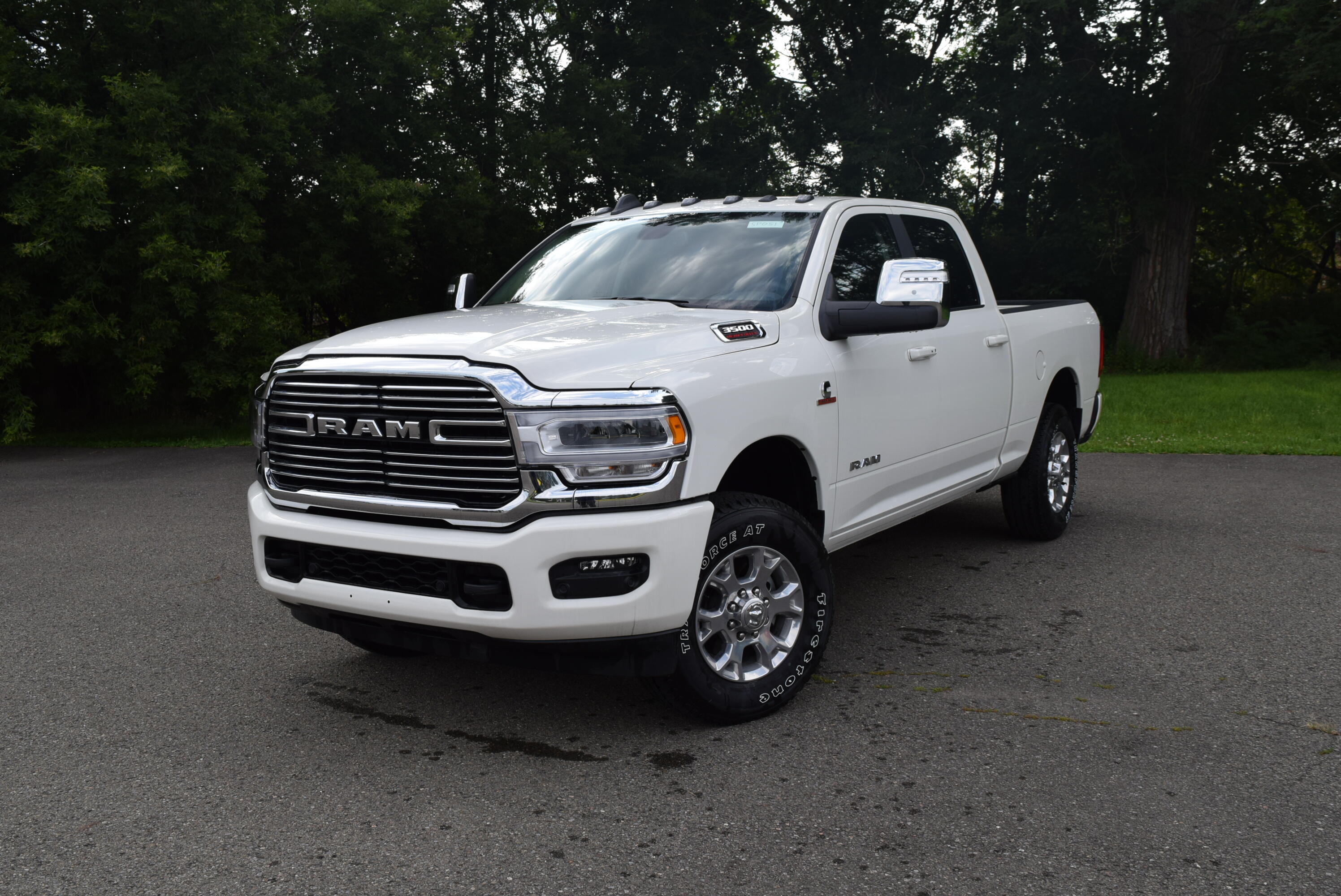 2023 RAM 3500 Laramie 4X4 Crew Cab SWB's photo