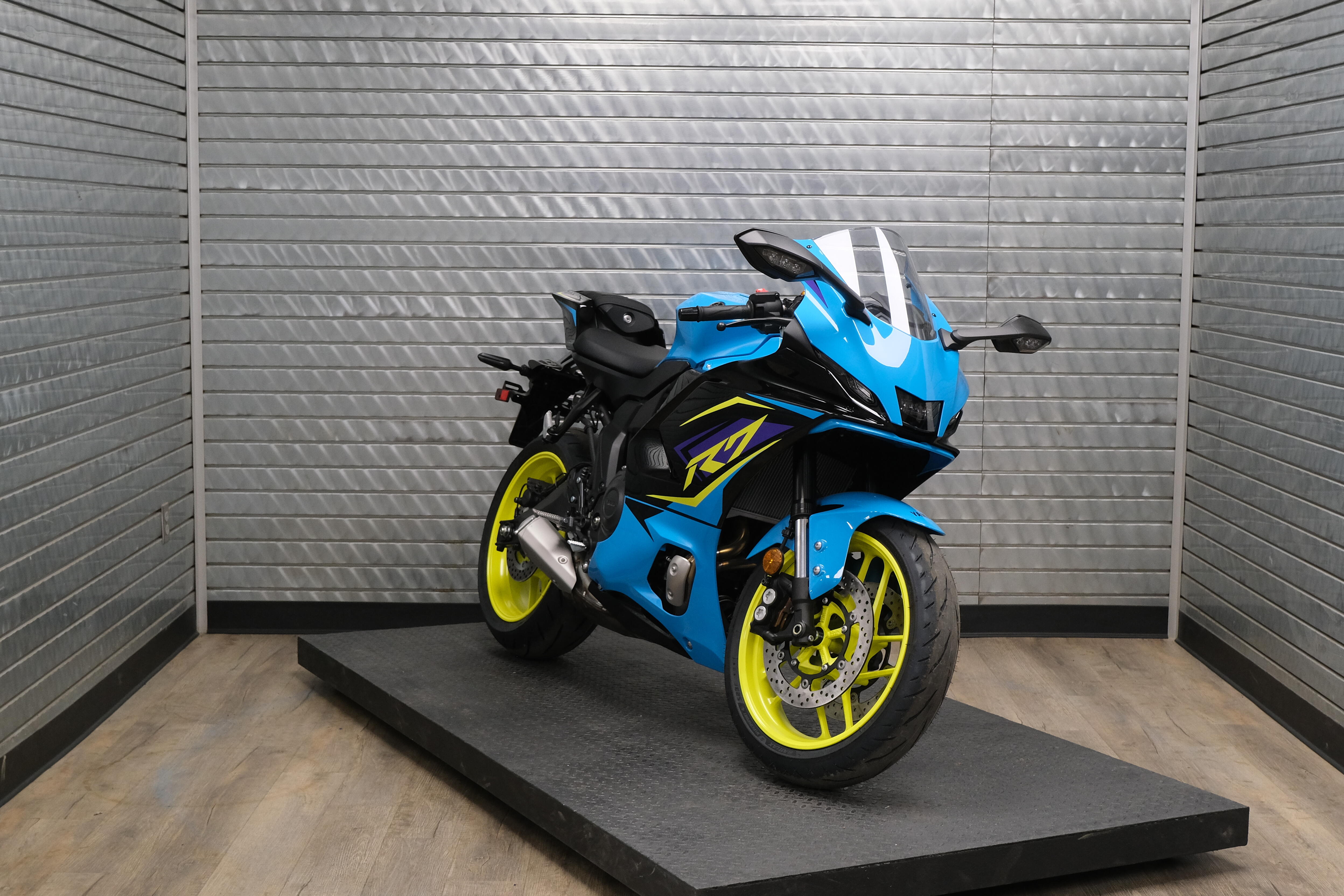 2026 YAMAHA YZF-R7