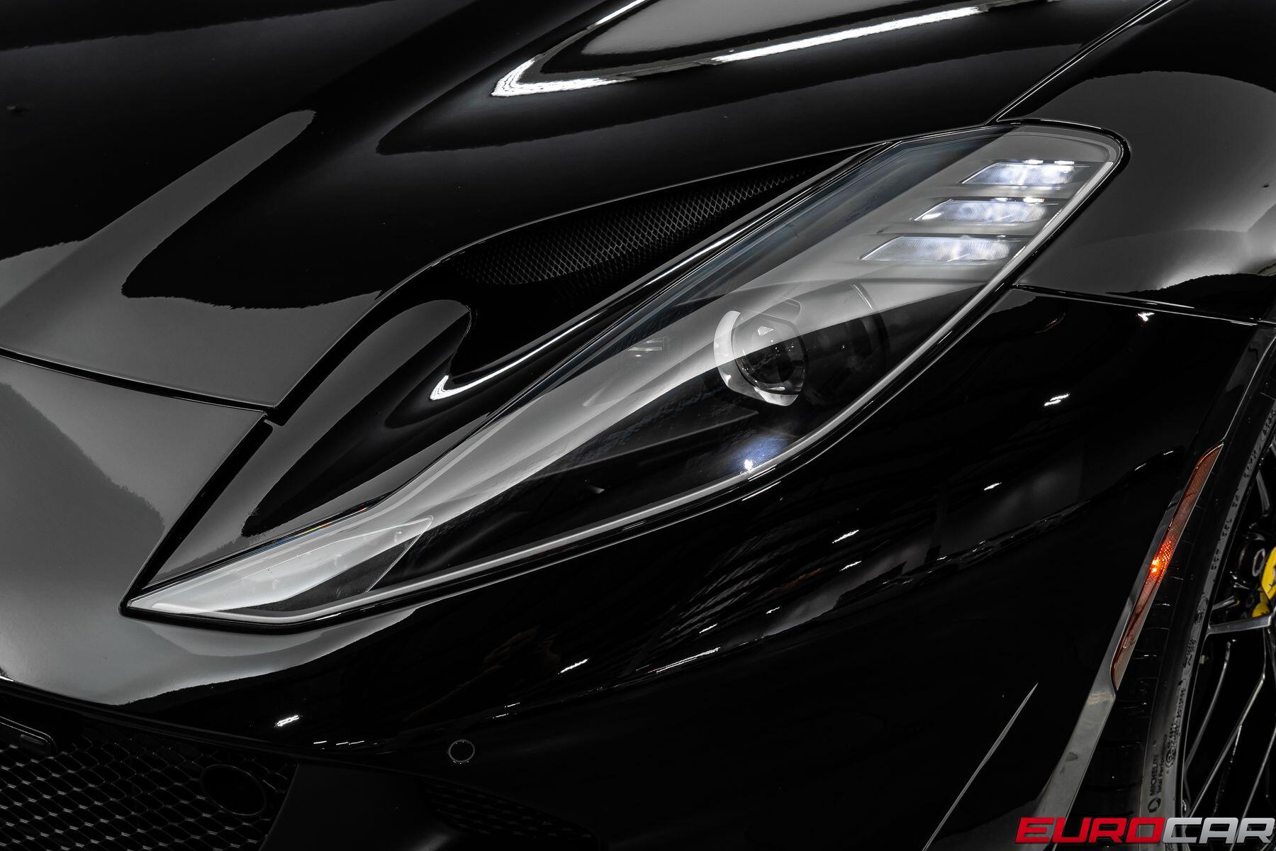 2019 Ferrari 812 Superfast *HUGE CARBON INTERIOR OPTIONS * FRONT LIFT*Image 12