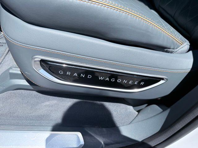 2022 Jeep Grand Wagoneer Series III - Photo 26