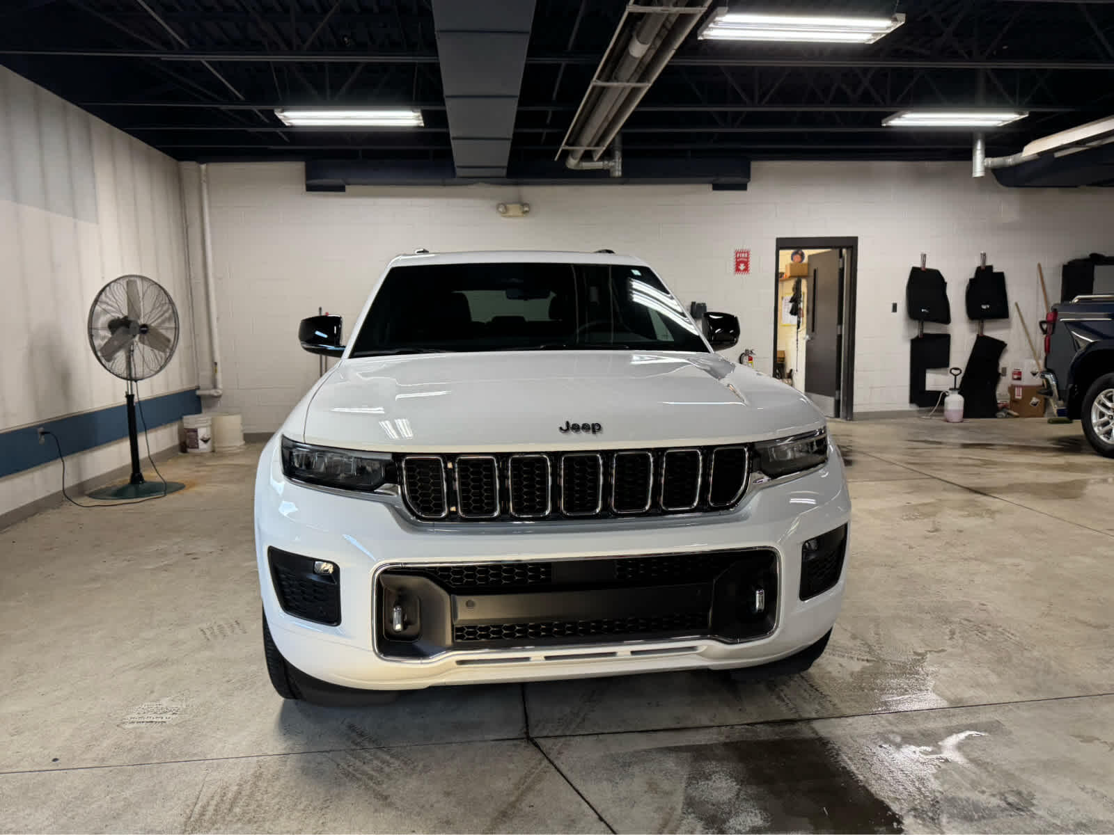 Used 2023 Jeep Grand Cherokee Overland with VIN 1C4RJHDG2PC508182 for sale in New Ulm, Minnesota