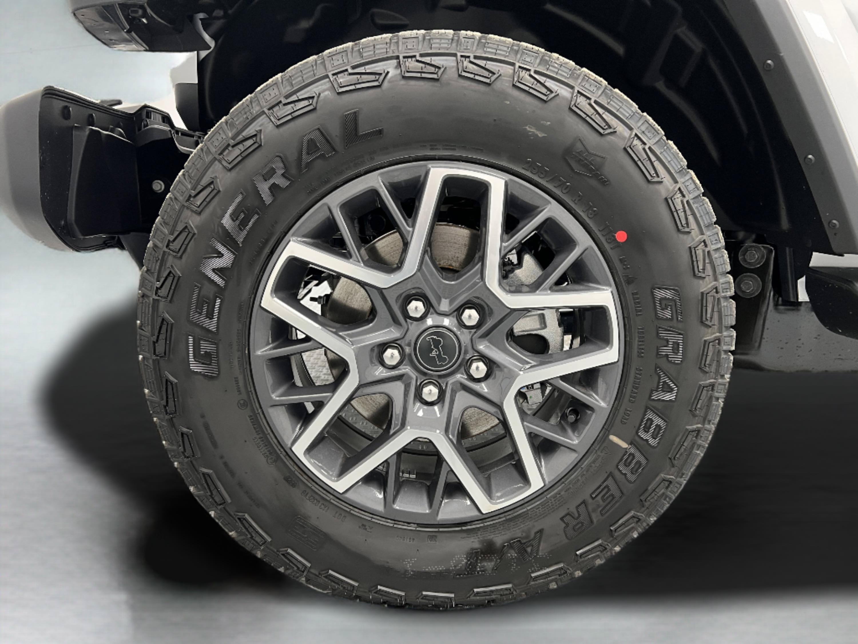 2026 Jeep Wrangler 4-Door Sahara - Photo 10