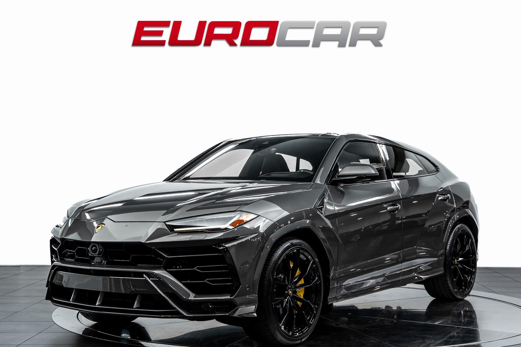 2022 Lamborghini Urus Graphic Capsule's photo