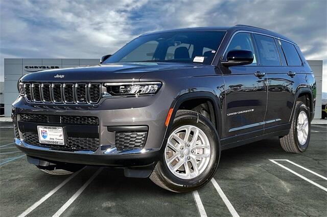 2025 Jeep Grand Cherokee L Laredo's photo