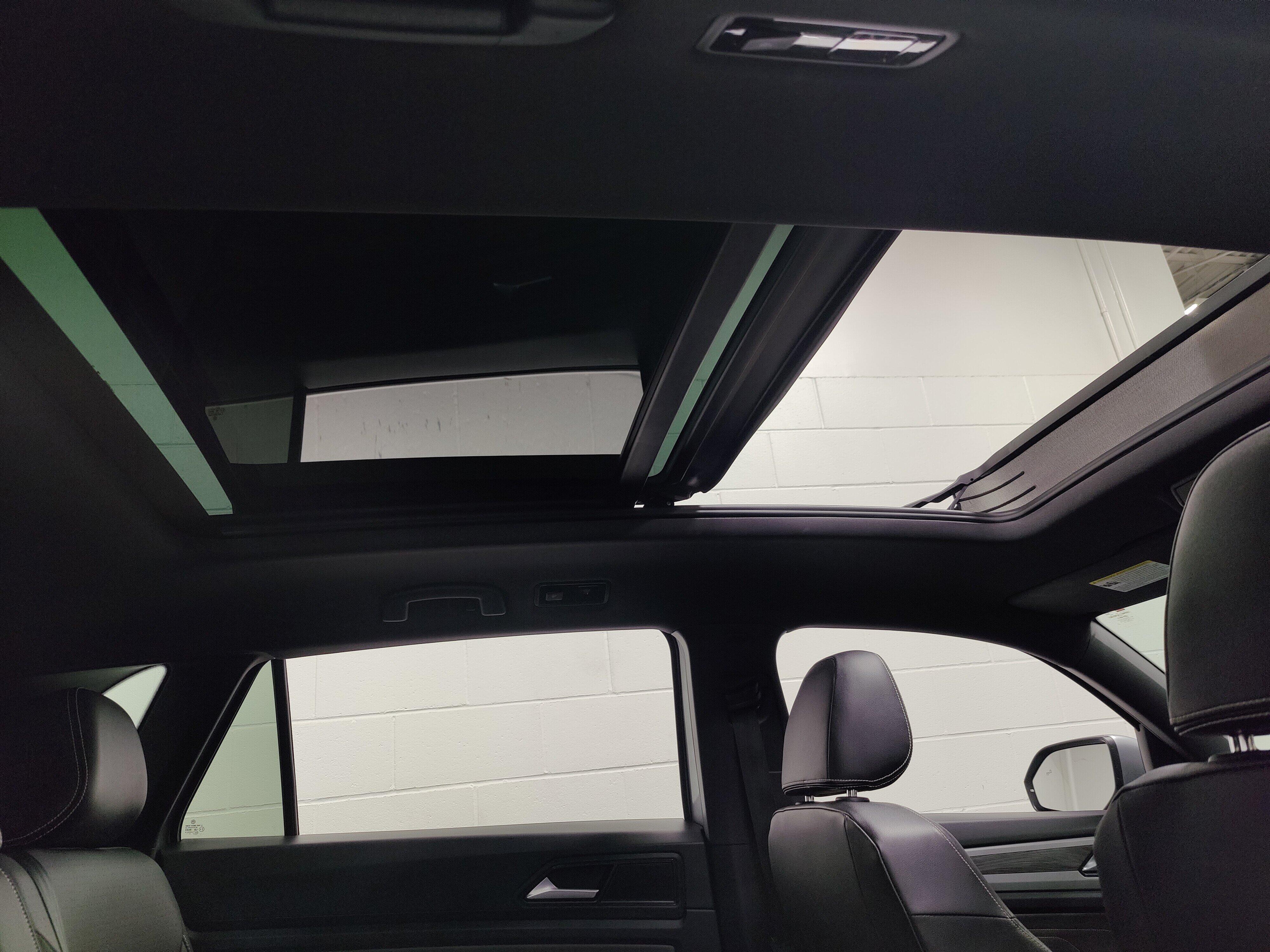 2023 Volkswagen Atlas Cross Sport SE w/Tech - Photo 7