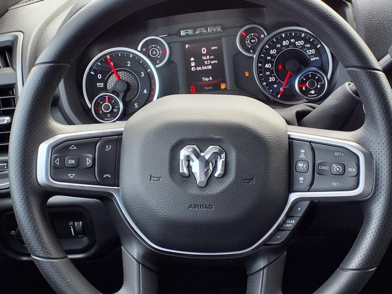 2025 RAM 2500 Tradesman - Photo 15