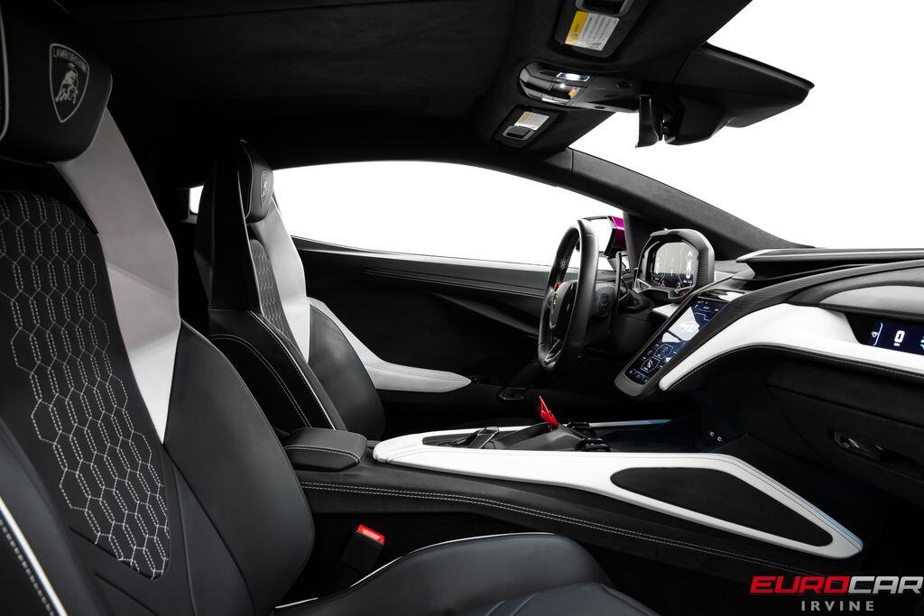 2025 Lamborghini Revuelto *HIGH GLOSS STYLE PACK * FULL PPF*Image 38