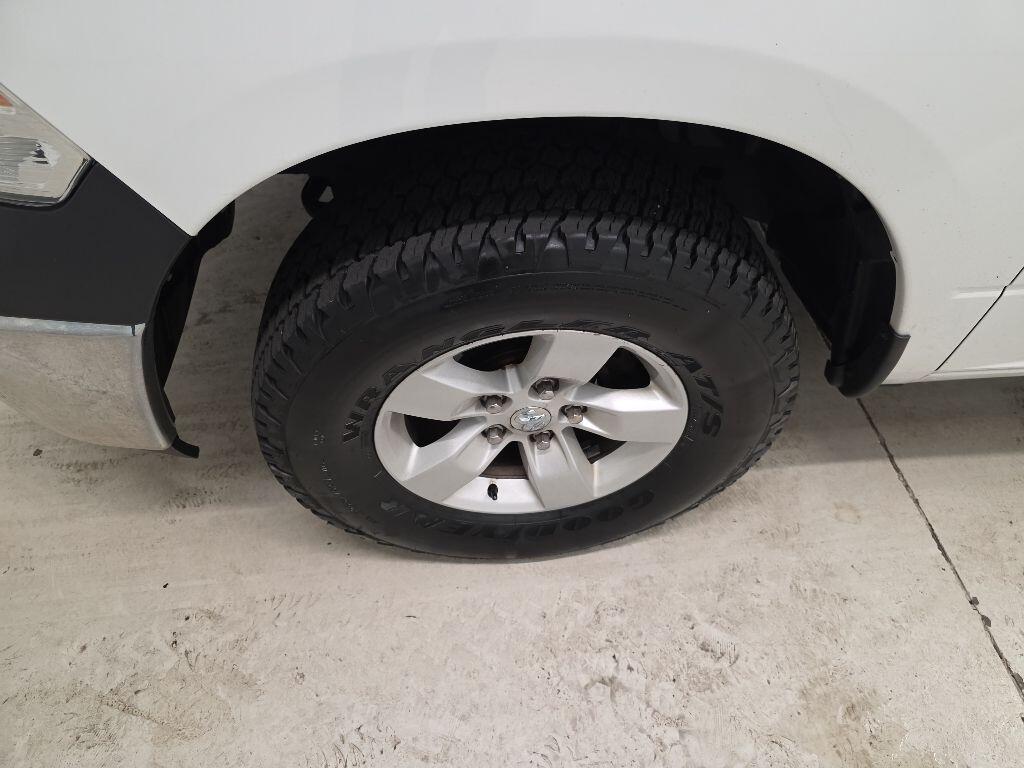 Used 2017 RAM Ram 1500 Pickup Tradesman with VIN 3C6JR7DG9HG640636 for sale in Cedarburg, WI