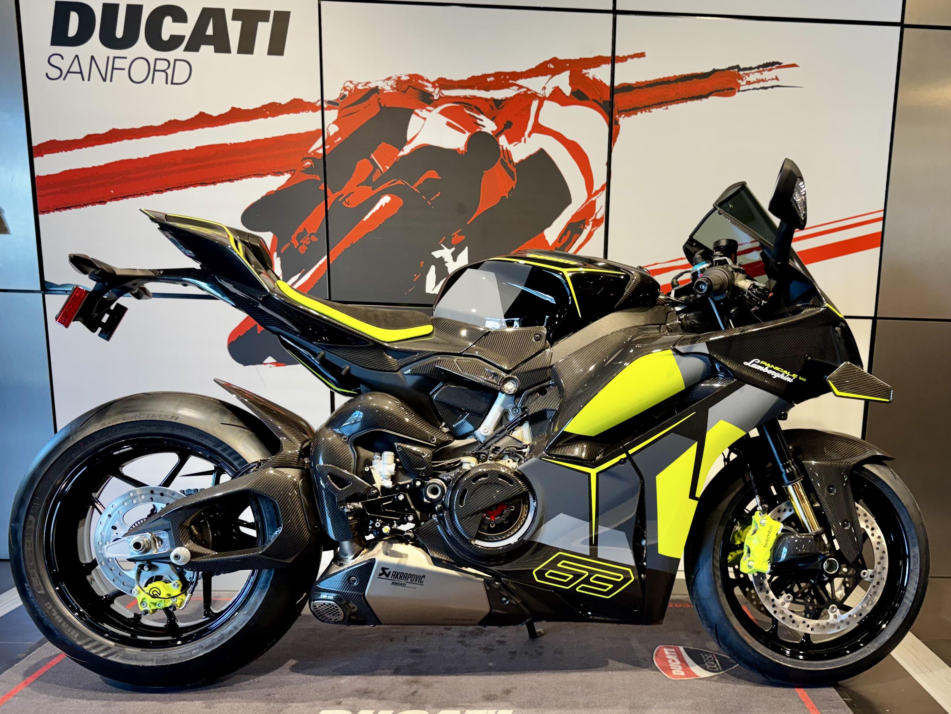 2026 Ducati Panigale V4 LAMBORGHINI