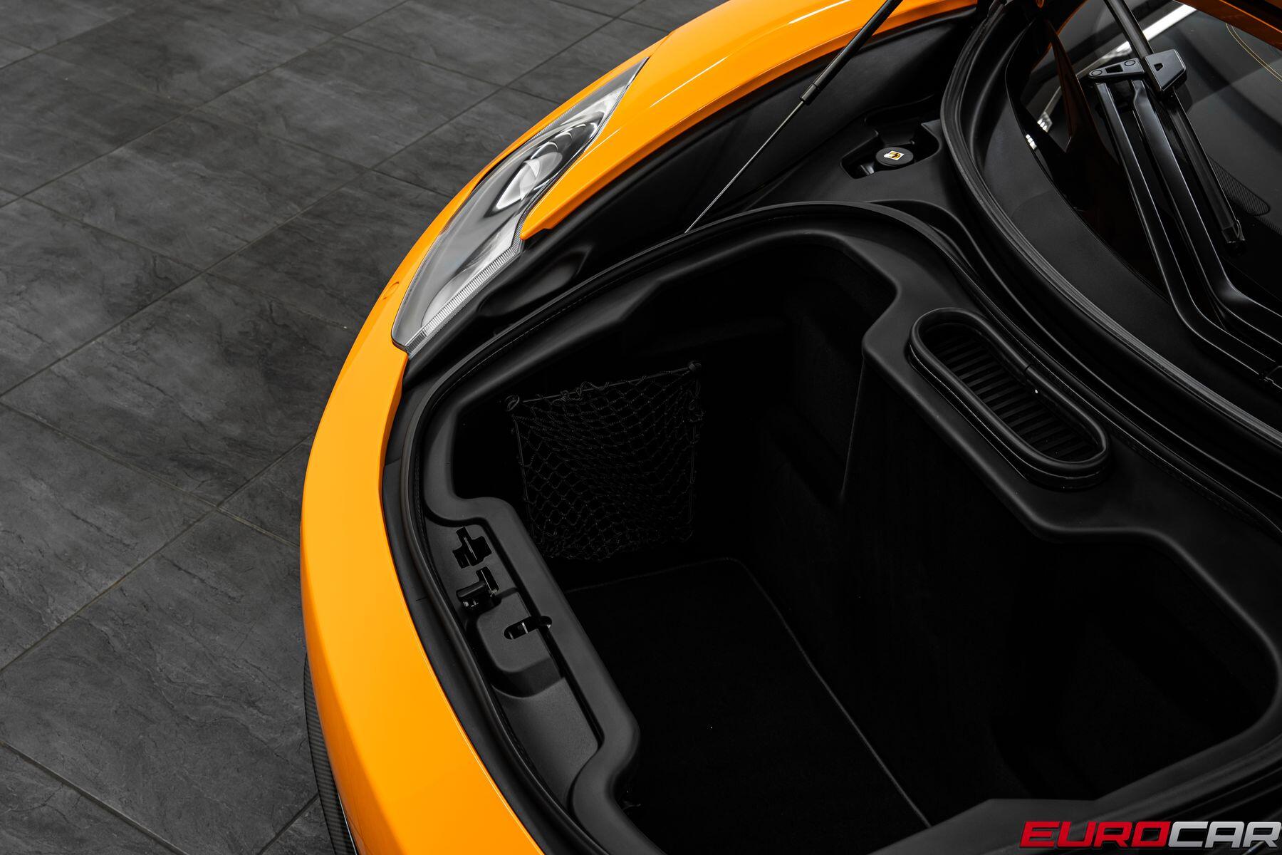 2013 McLaren MP4-12C Spider *ONLY 901 MILES * CARBON STEERING WHEEL*Image 13