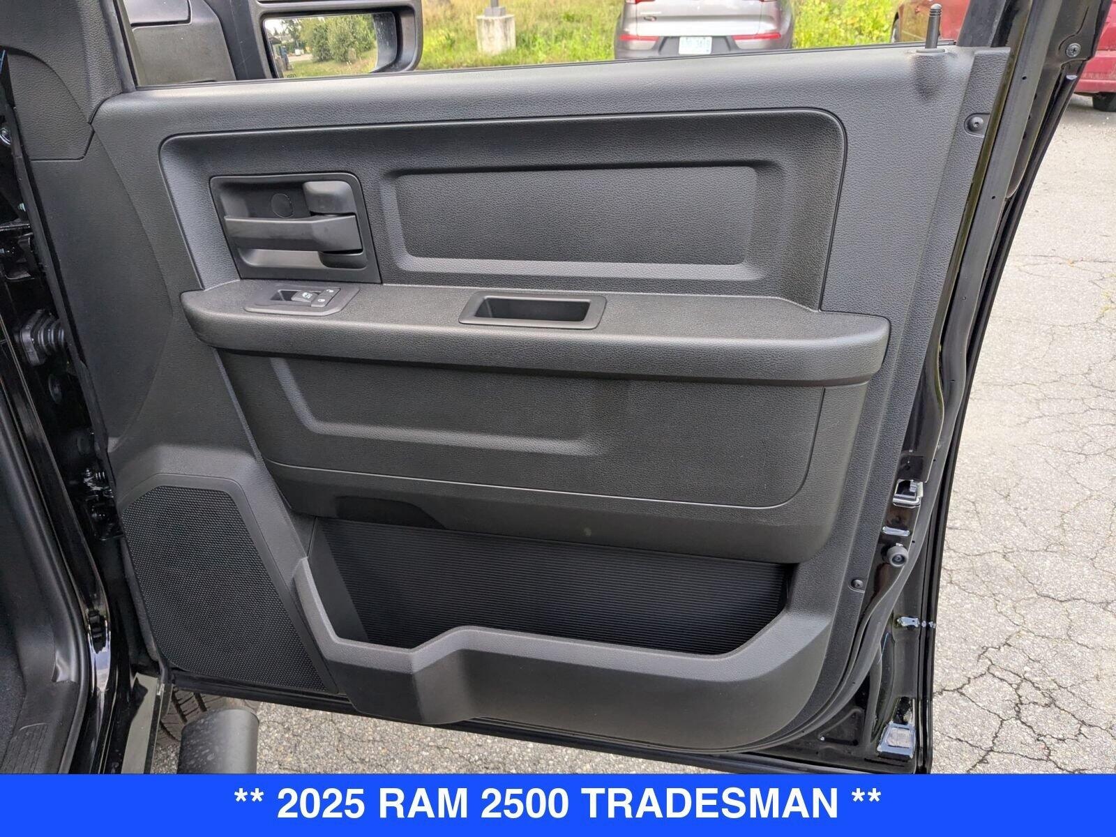 2025 RAM 2500 Tradesman - Photo 26