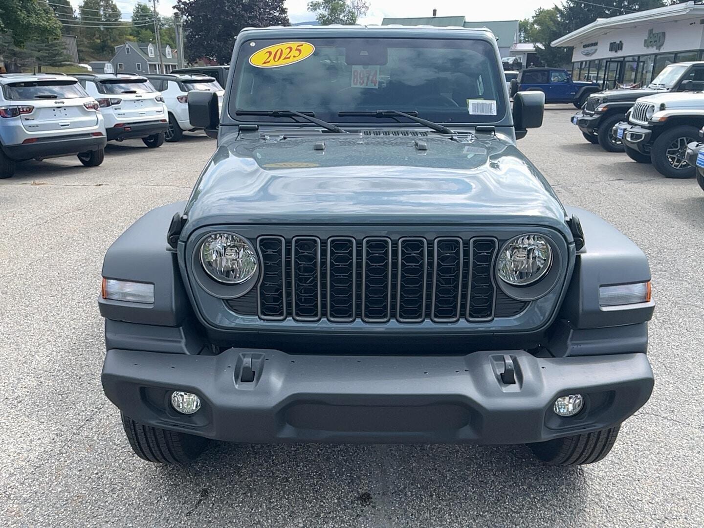 View vehicle photo 2