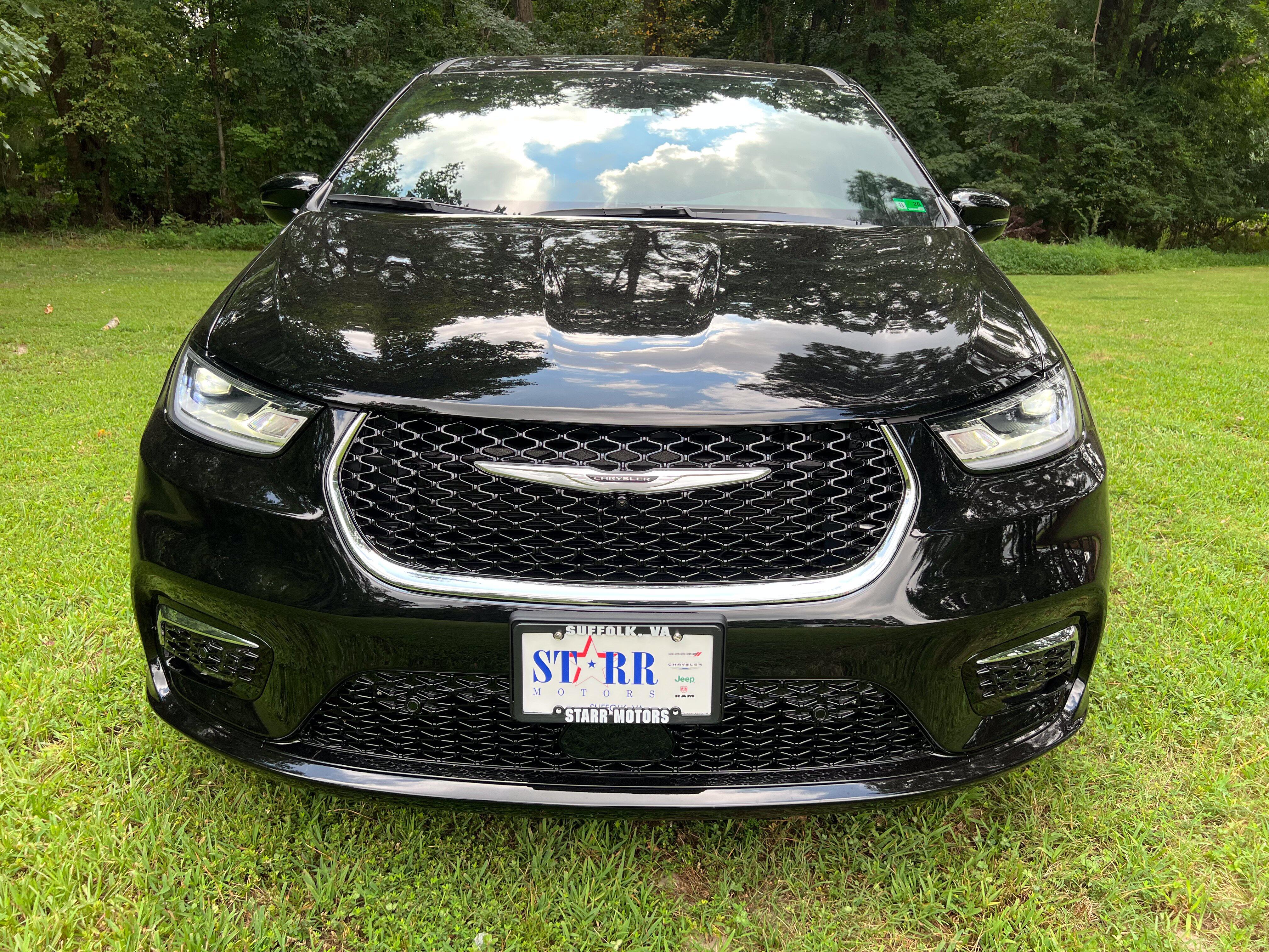 2026 Chrysler Pacifica Select - Photo 8