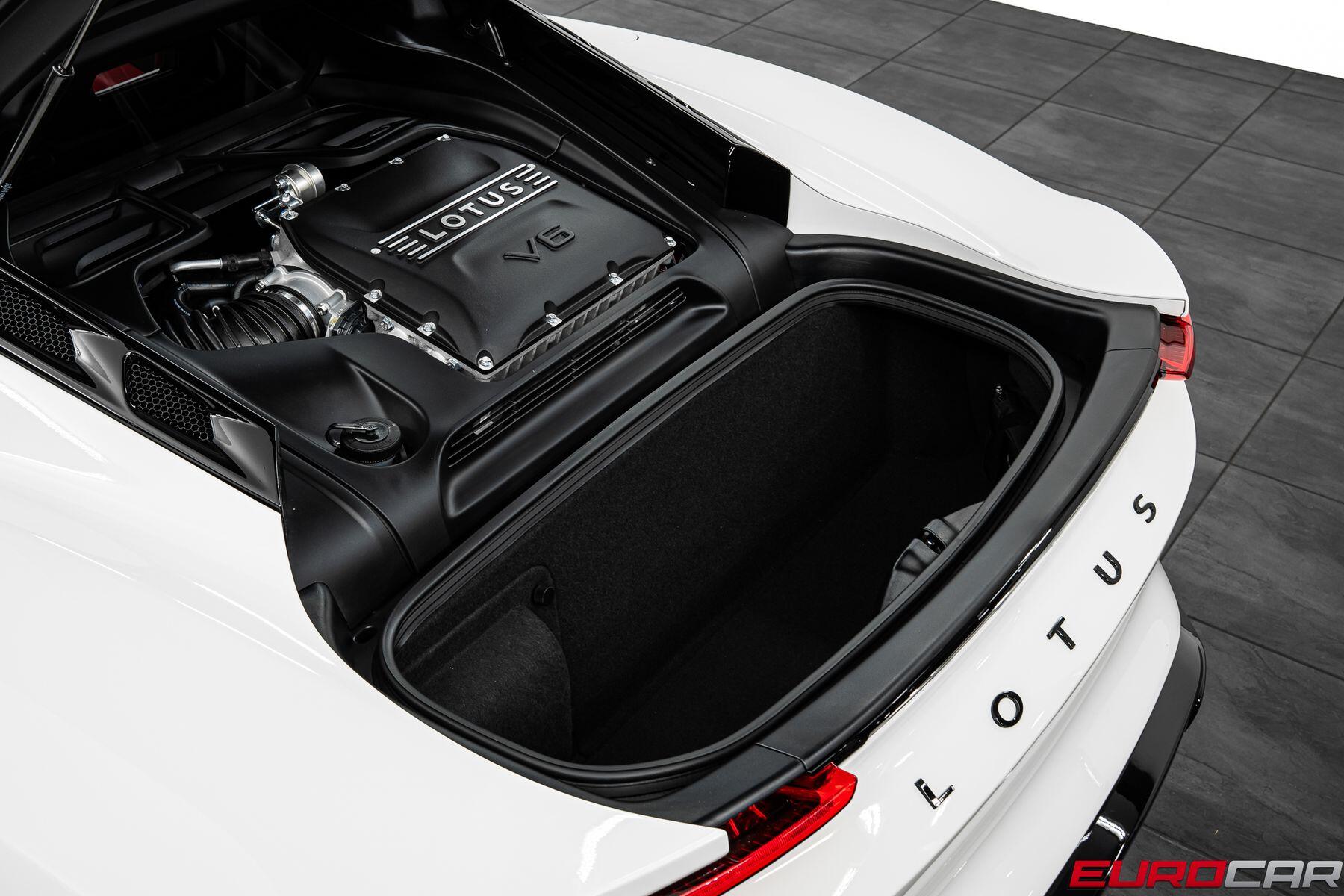 2026 Lotus Emira - Photo 19