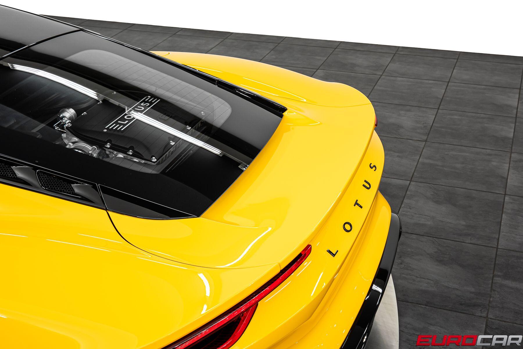 2026 Lotus Emira - Photo 18