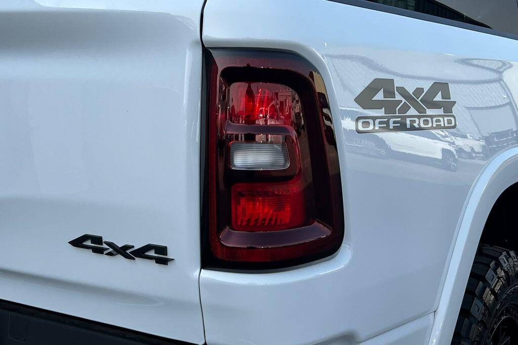 2026 RAM 1500 Laramie - Photo 26