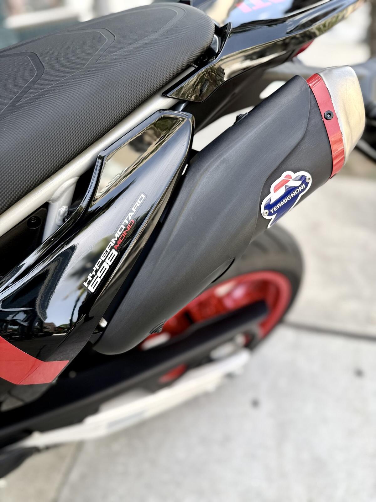 New 2027 Ducati HYPERMOTARD 698 MONO NERA 