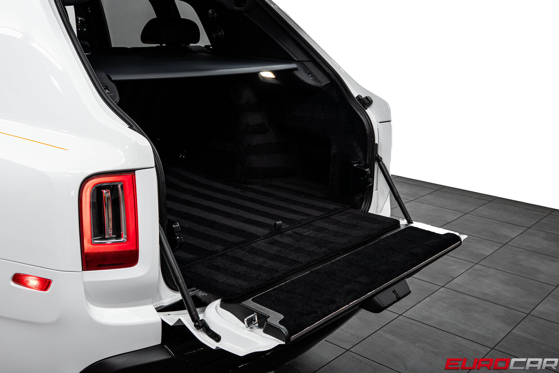 2022 Rolls-Royce Cullinan Black Badge *REAR THEATER * REAR PICNIC TABLES*Image 20