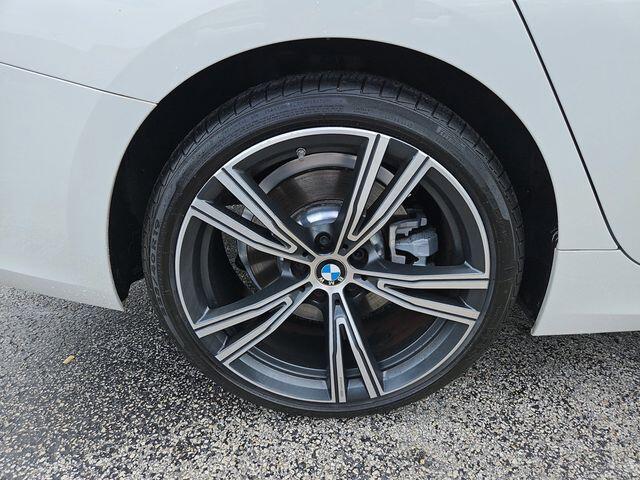 2022 BMW 3 Series 330i - Photo 11
