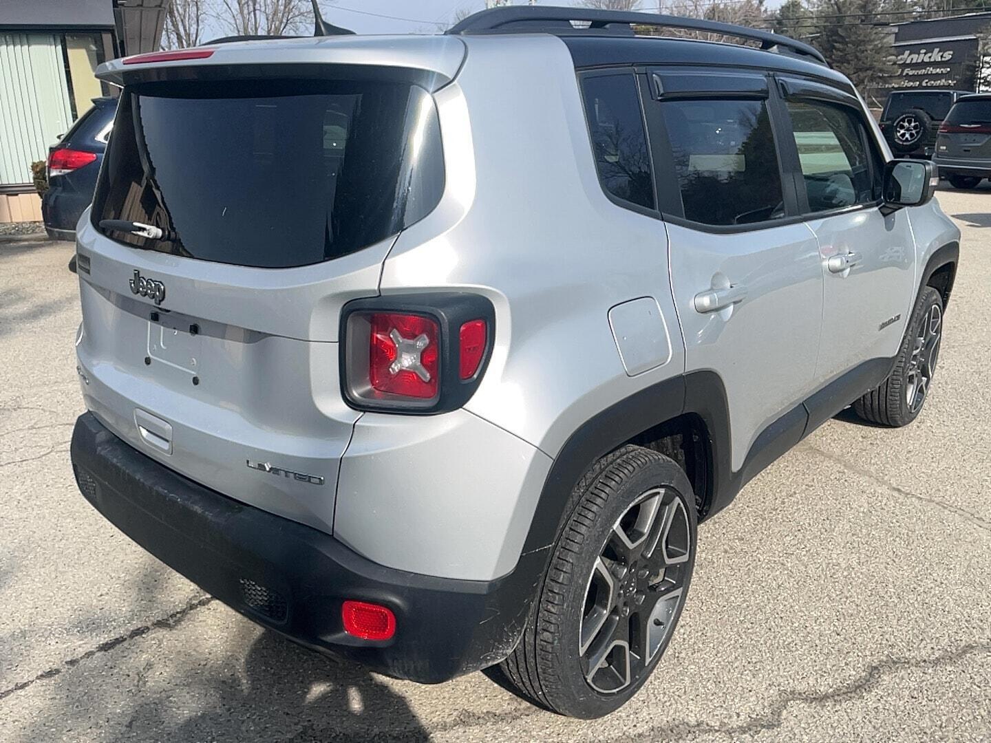 View vehicle photo 6