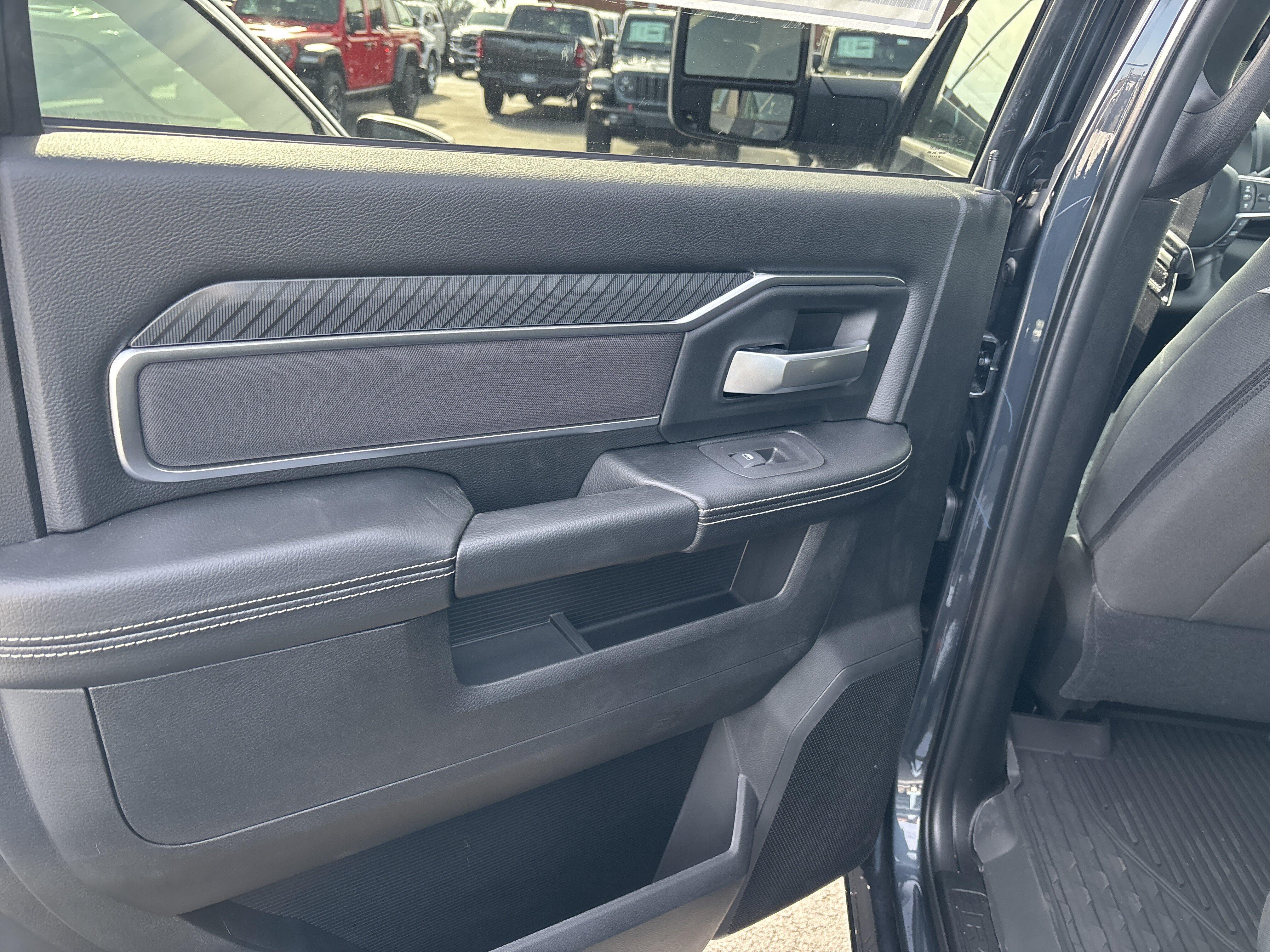 2026 RAM 2500 Big Horn - Photo 23