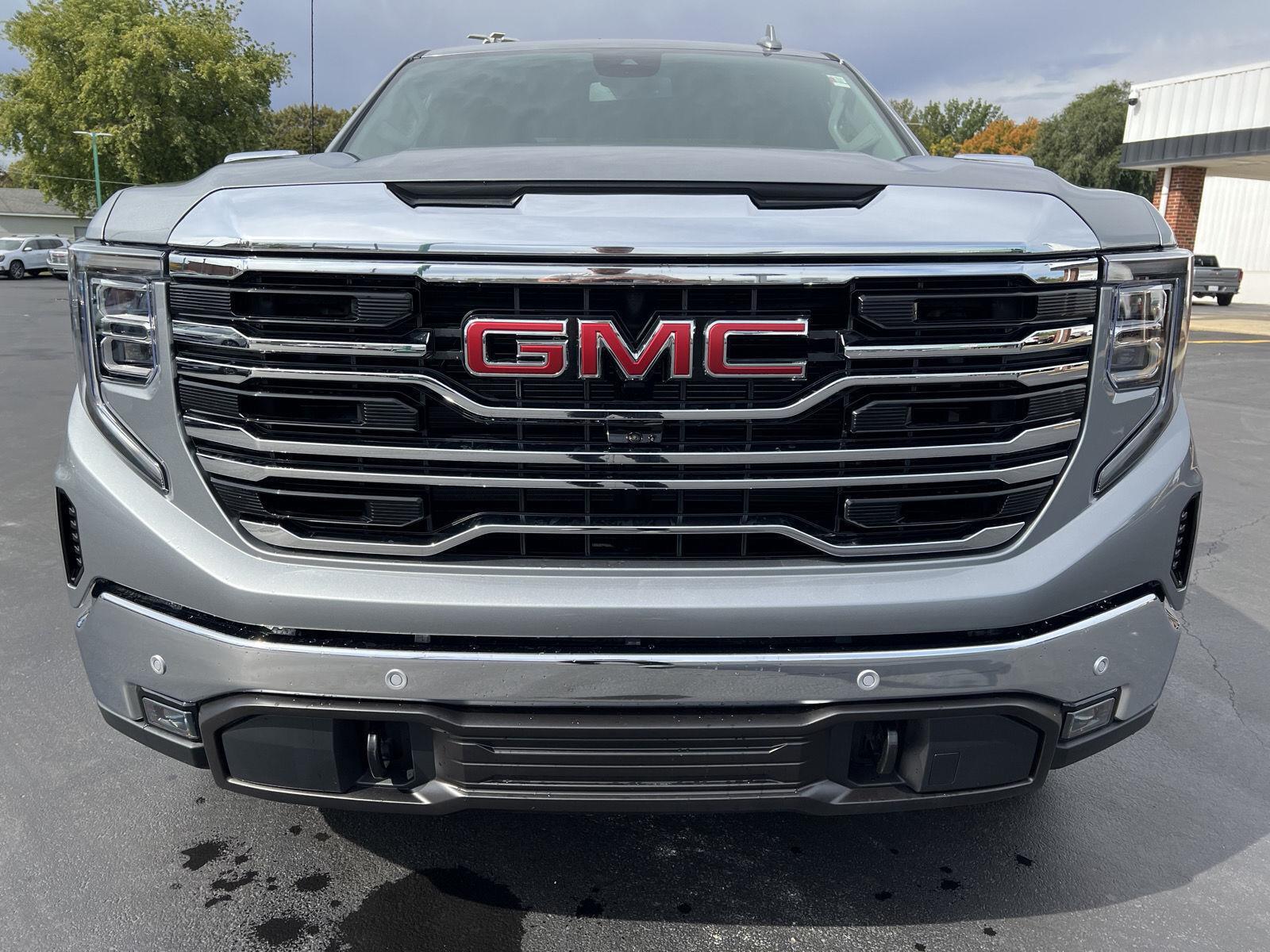 2026 GMC Sierra 1500 SLT - Photo 15
