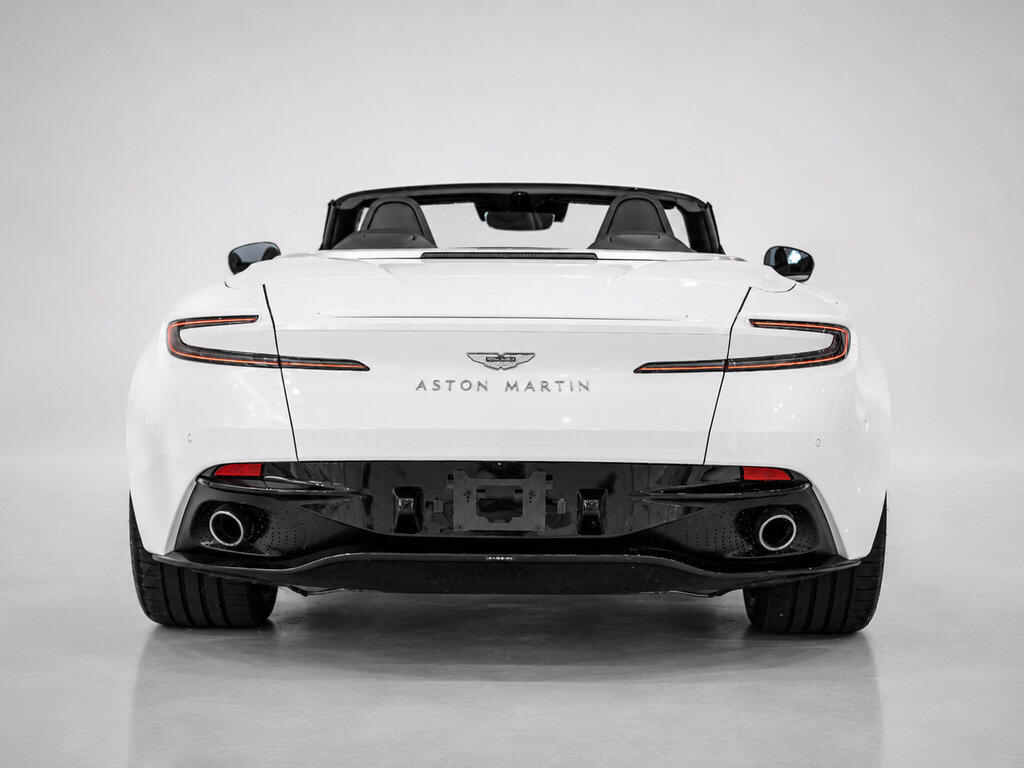 2026 Aston Martin DB12 Base - Photo 13