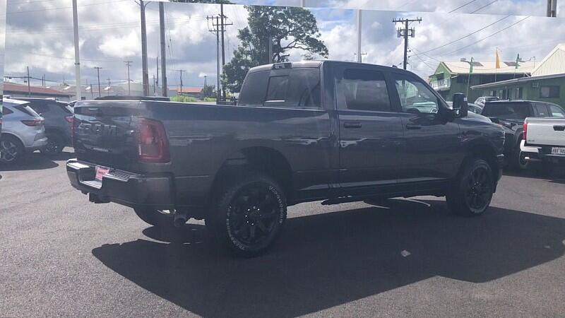 2025 RAM 3500 Laramie - Photo 9