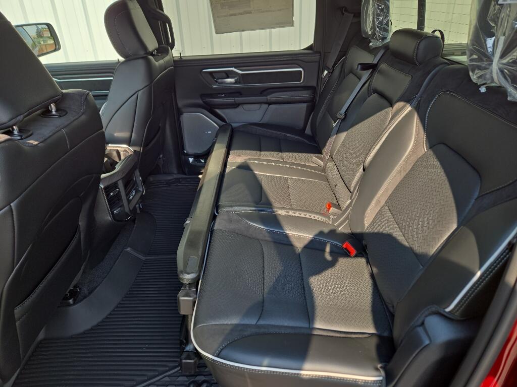 2026 RAM 1500 Laramie - Photo 8