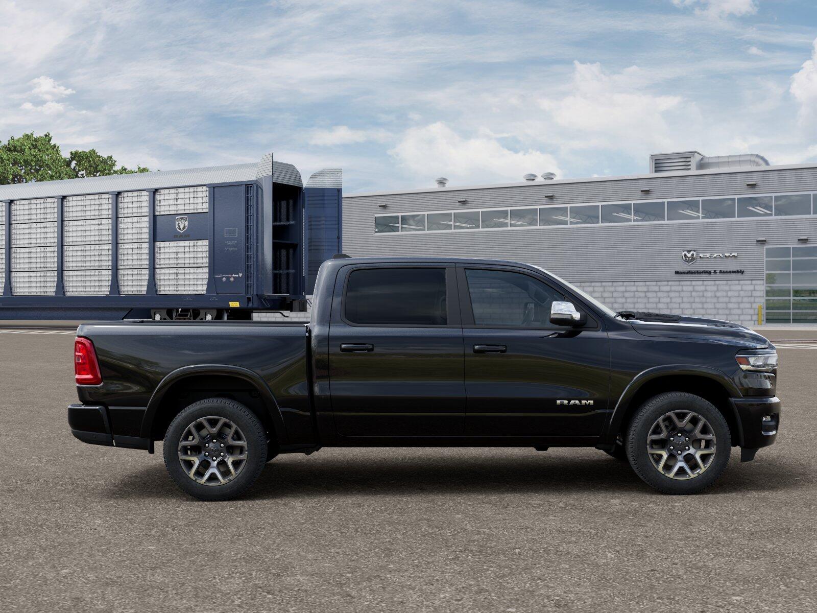 2026 RAM 1500 Laramie - Photo 12