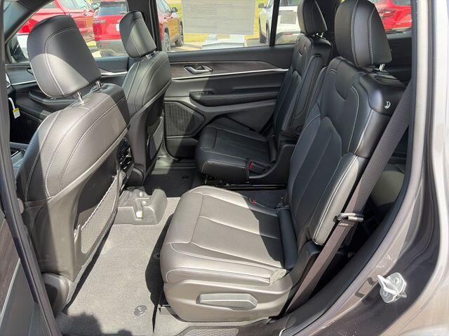 2025 Jeep Grand Cherokee L Limited - Photo 17