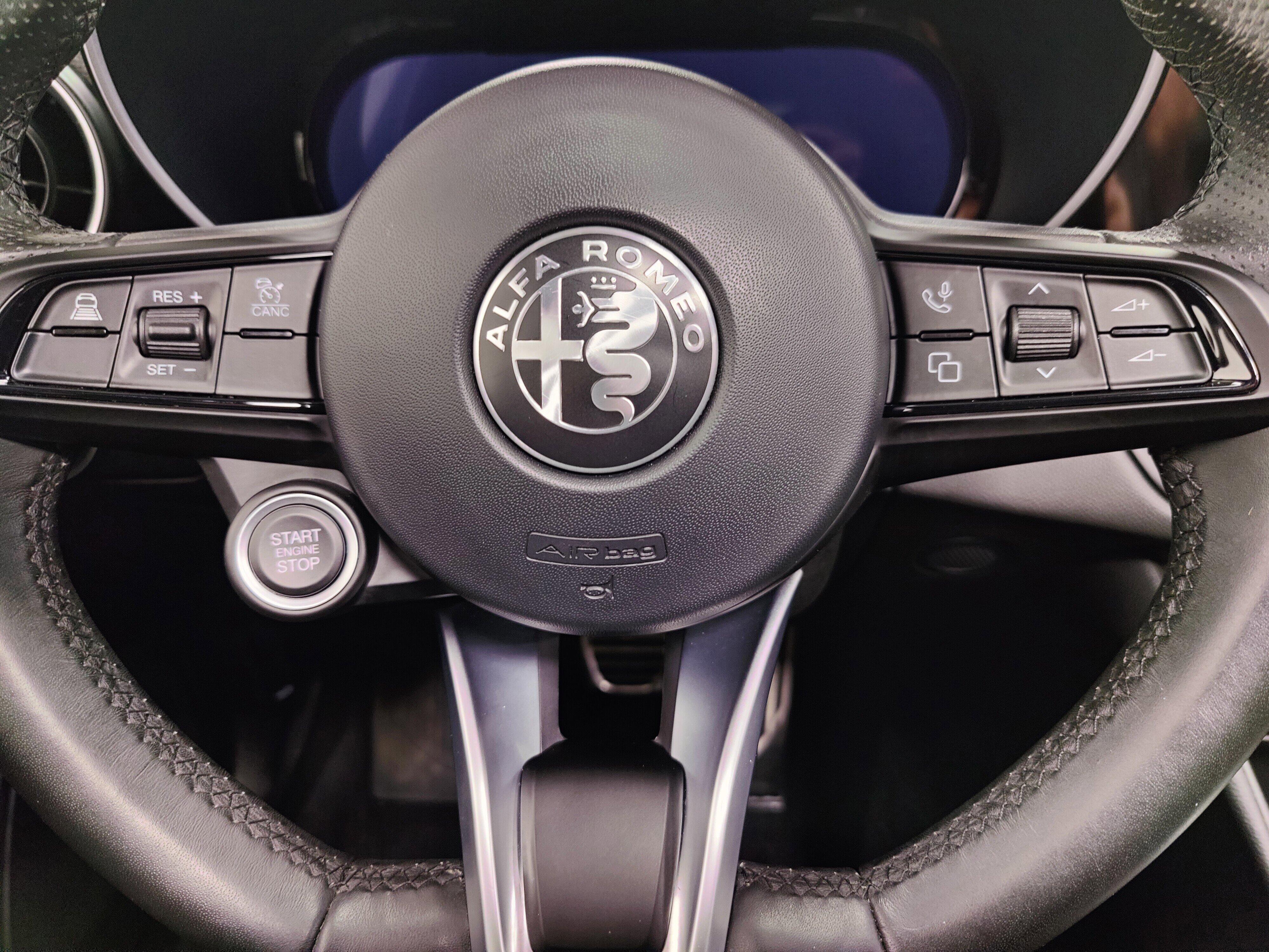 2024 Alfa Romeo Giulia Ti - Photo 28