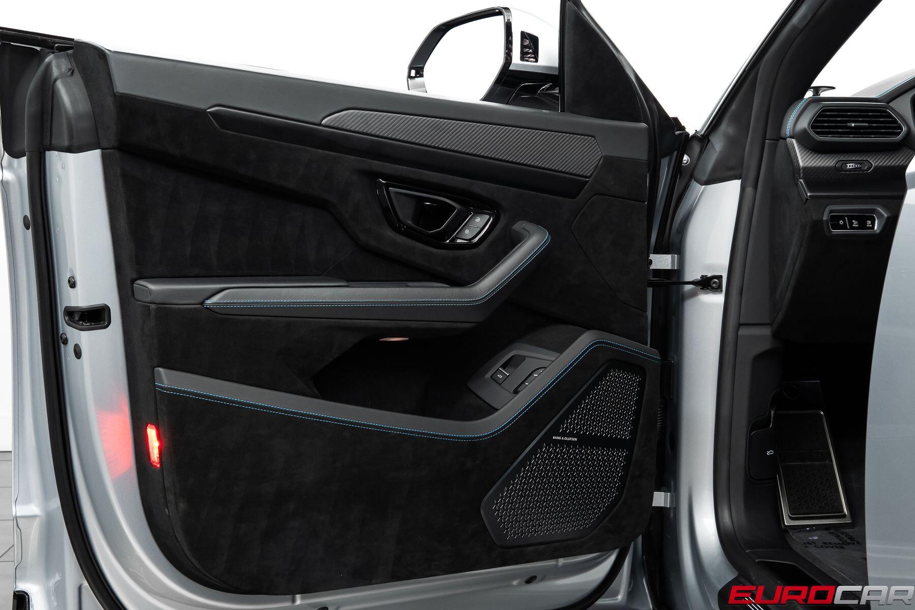 2024 Lamborghini Urus Performante *HUGE CARBON OPTIONS * SUNROOF*Image 32