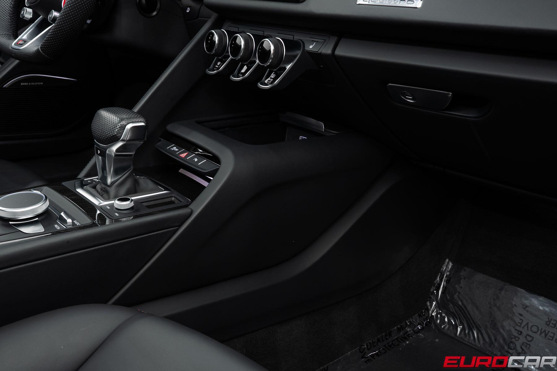 2023 Audi R8 Spyder V10 Performance quattro *HUGE CARBON OPTIONS*Image 49
