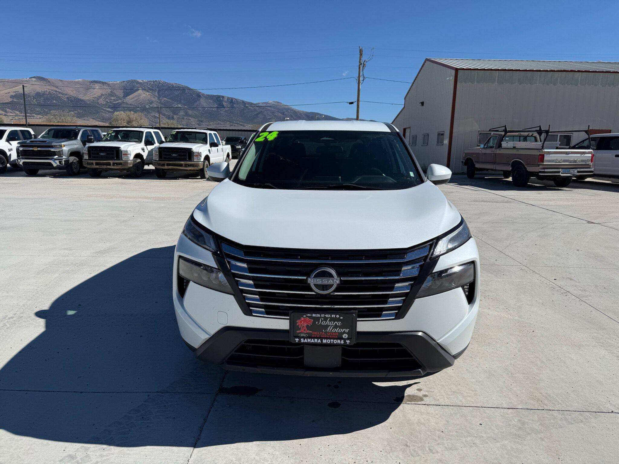 2024 Nissan Rogue SV